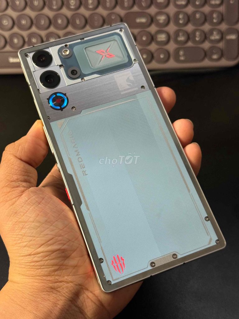 RedMagic 10S Pro 16GB/512GB bảo hành 2 năm có GL. Mua bán Điện thoại tại Quận Gò Vấp Tp Hồ Chí Minh được đăng bởi AVG Mobile hình 1