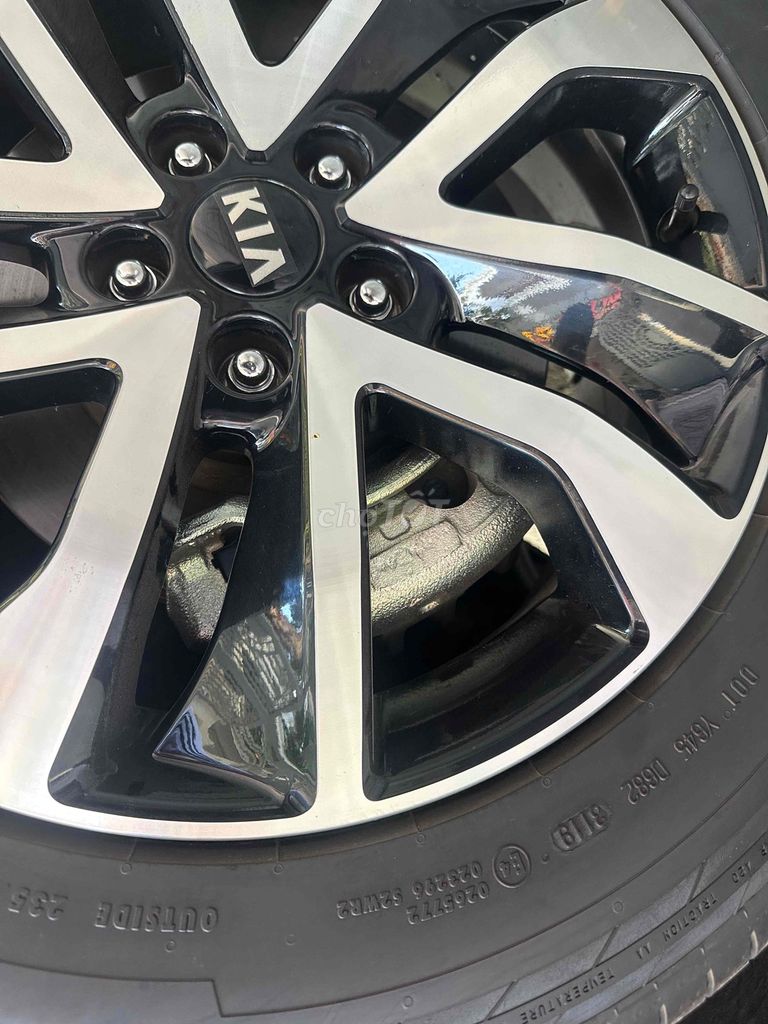 Kia Sorento 2.4 Premium ĐK 3/2020 Odo 12.000 km. Mua bán Ô tô tại Quận 8 Tp Hồ Chí Minh được đăng bởi Hiếu Trần hình 13