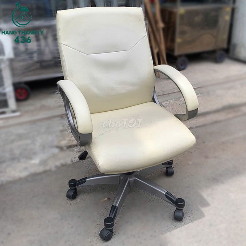 Ghế Xoay Văn Phòng Da Kem Mới 90%. Mua bán Đồ dùng văn phòng tại Quận 4 Tp Hồ Chí Minh được đăng bởi Hàng thanh lý 436 hình 1