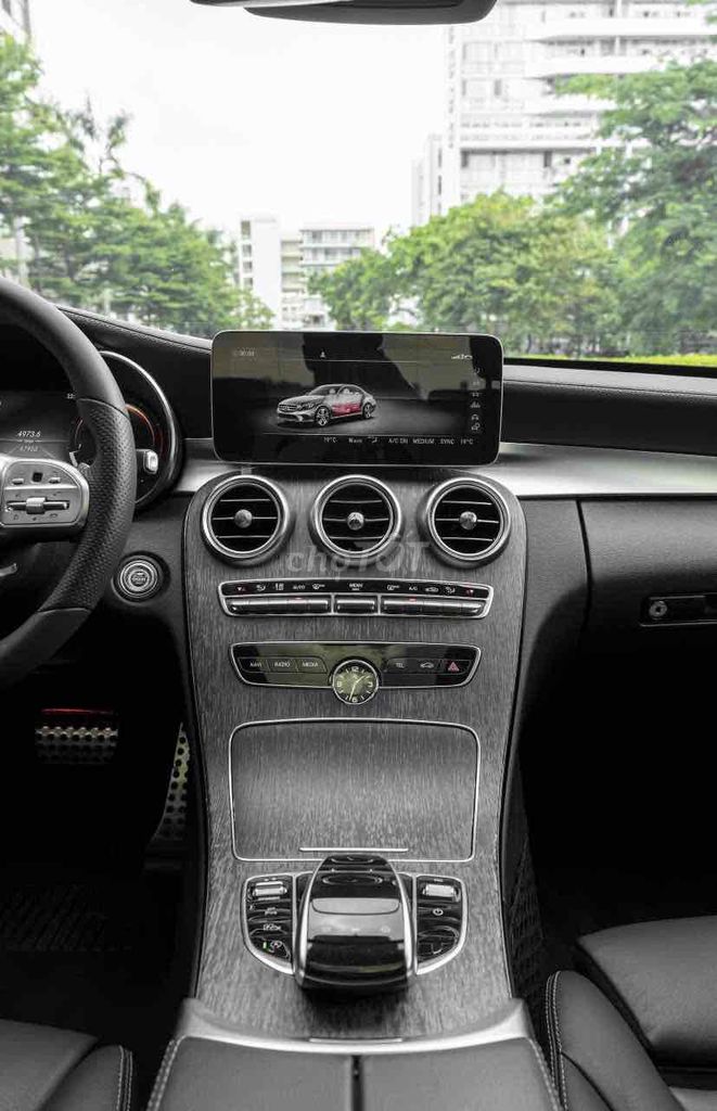 C300_AMG facelift model 2020 màu đen siêu ngầu. Mua bán Ô tô tại Quận 7 Tp Hồ Chí Minh được đăng bởi Dương Phương hình 14