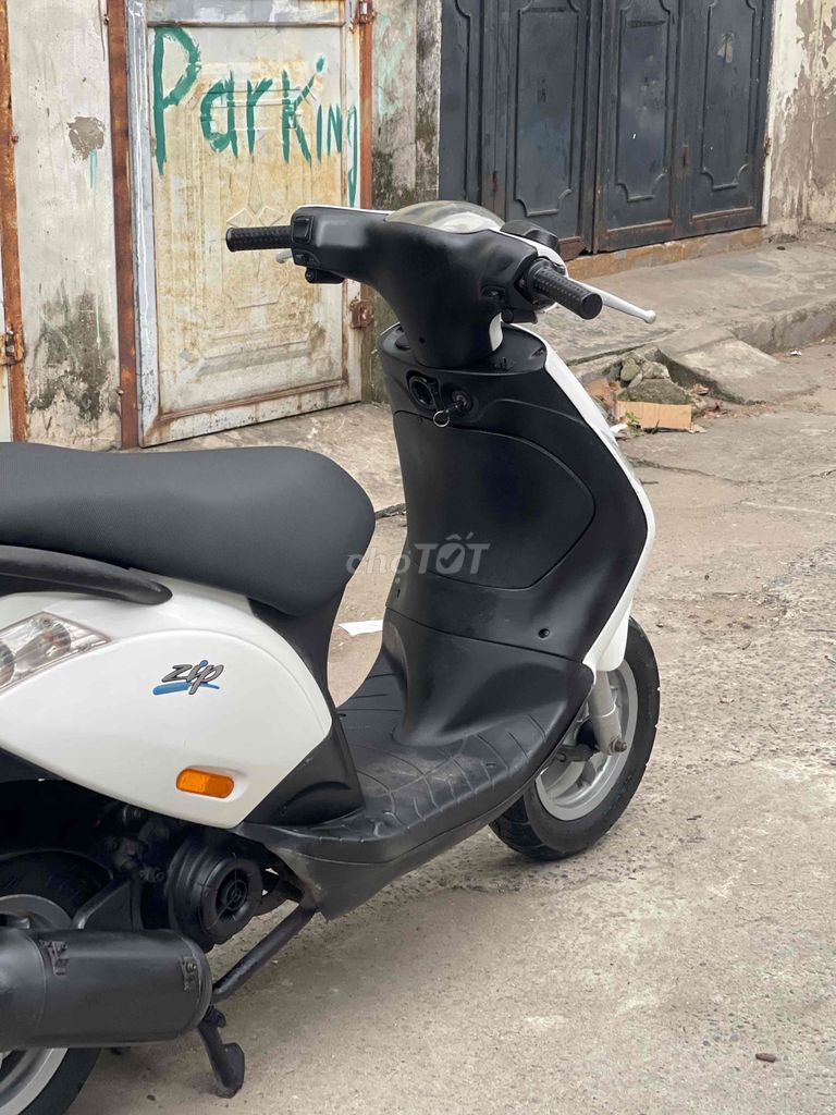 PIAGIO Zip xe chính chủ muốn bán. Mua bán Xe máy tại Quận Nam Từ Liêm Hà Nội được đăng bởi VÂN ANH hình 5