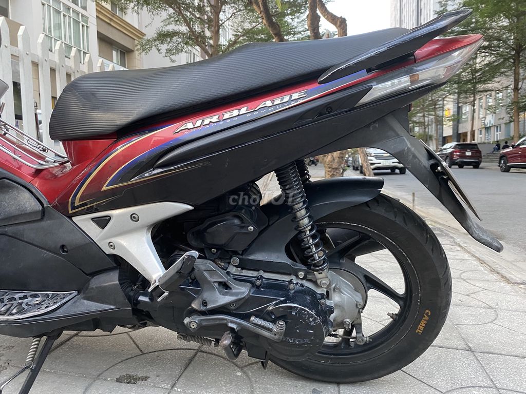 Đổi xe bán airblade đỏ đen, nữ đi, giá rẻ. Mua bán Xe máy tại Thành phố Thủ Đức Tp Hồ Chí Minh được đăng bởi Nhất Chi Mai hình 2