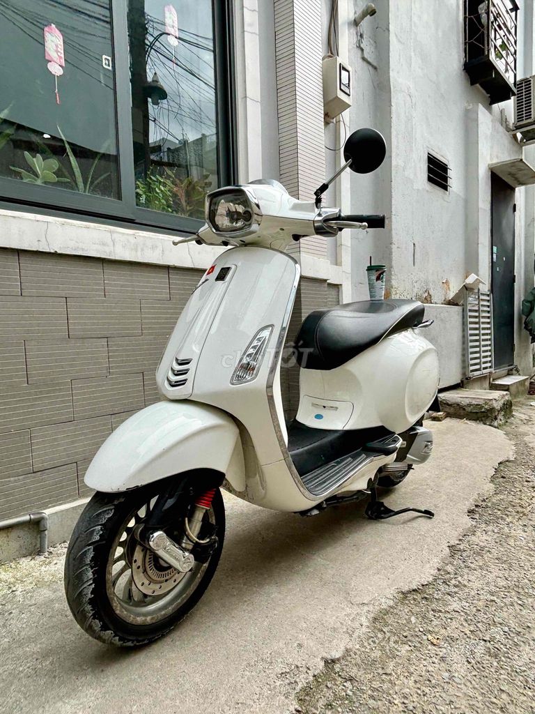 chủ xe bán Sprint 2017 máy iget. odo 24k. bstp.. Mua bán Xe máy tại Huyện Hóc Môn Tp Hồ Chí Minh được đăng bởi Long hình 8