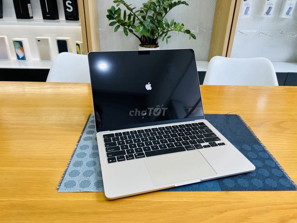 Macbook Air M2 256GB 99%. Mua bán Laptop tại Quận Thanh Khê Đà Nẵng được đăng bởi 2C MOBILE hình 1