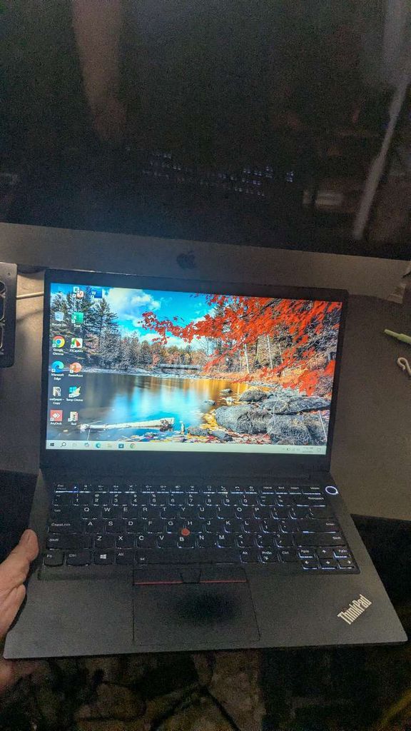 Lenovo Thinkpad E14 i7 Gen 11Chip G 14"16GB/256GB. Mua bán Laptop tại Quận 12 Tp Hồ Chí Minh được đăng bởi Laptop Tại Gia hình 1