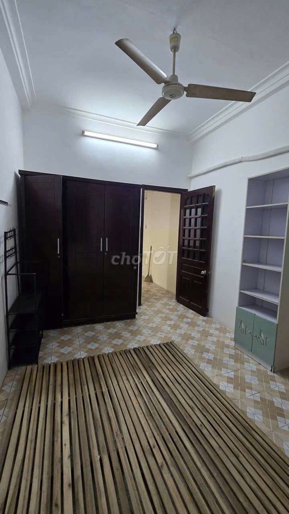 CHO THUÊ NHÀ NC THÁI THỊNH ĐỐNG ĐA 5PN 4 TẦNG FULL NT 13 TRIỆU/THÁNG