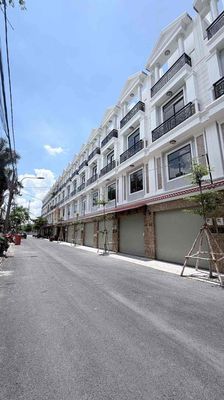 Giảm 600Tr nhà 4 tầng xây mới 100% - Ngay sông SG mát mẻ.