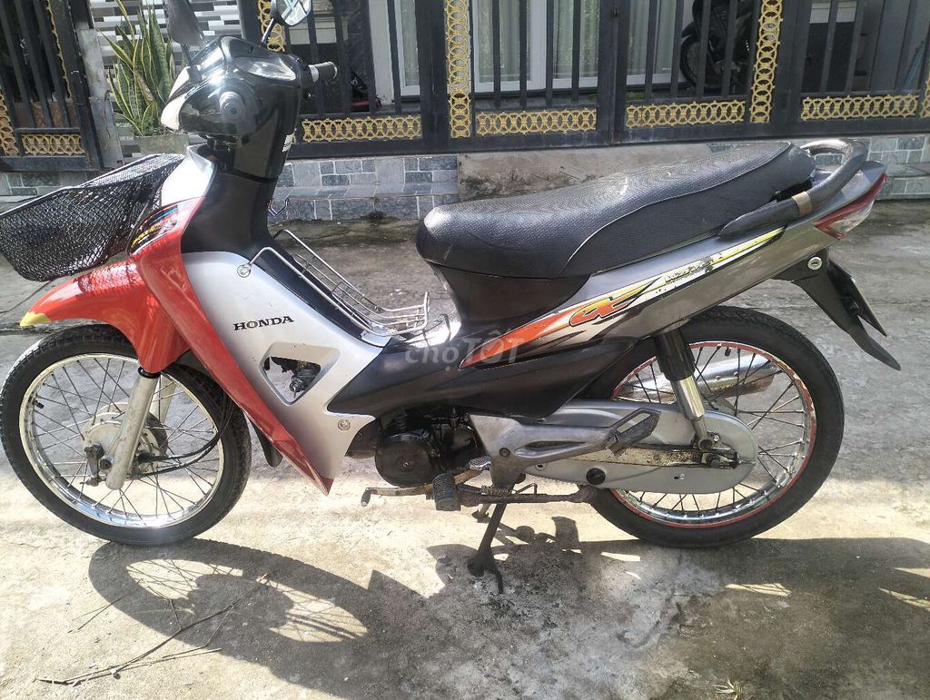 Xe 50cc  ko cần bằng lái biển 65. Mua bán Xe máy tại Quận Bình Thuỷ Cần Thơ được đăng bởi nhật Cường  hình 1