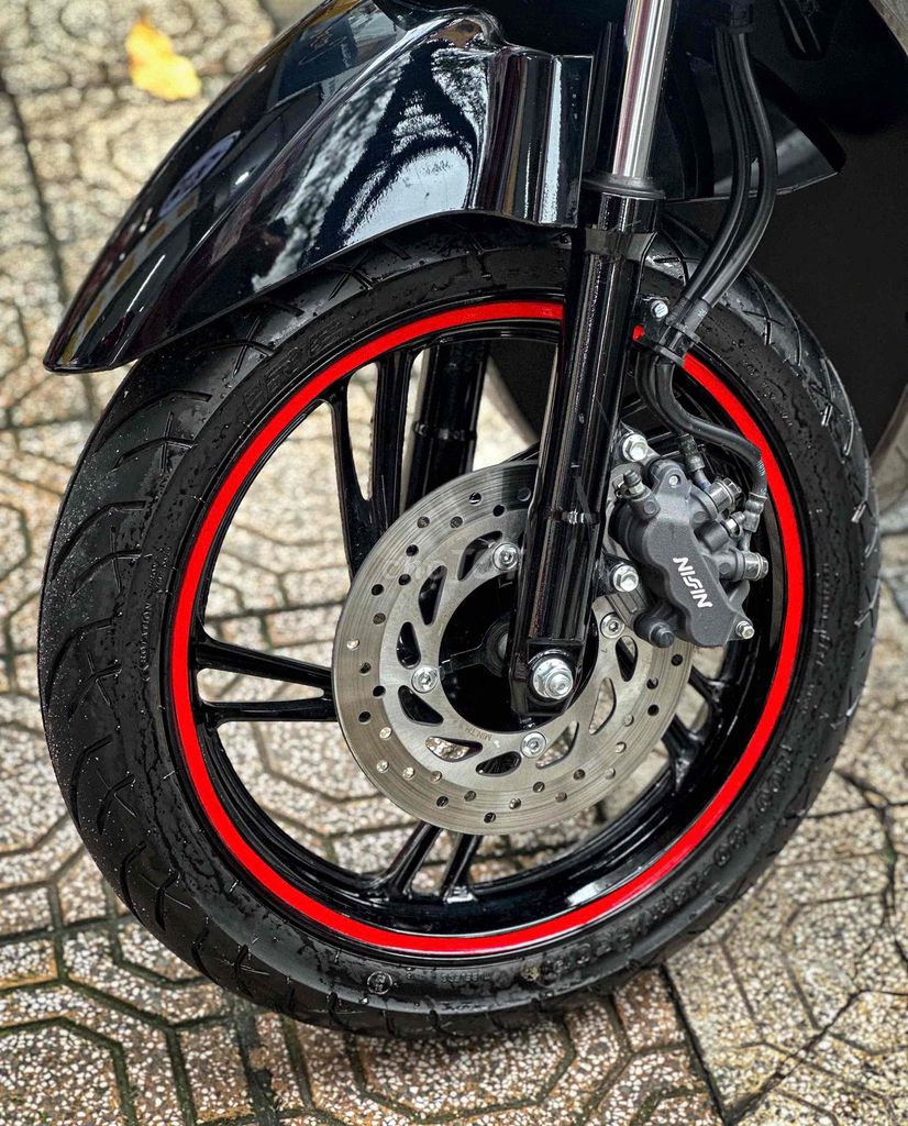 Sh 125i 2025 2000km có góp. Mua bán Xe máy tại Thành phố Biên Hòa Đồng Nai được đăng bởi Xe Máy Sơn Trung Duy hình 5