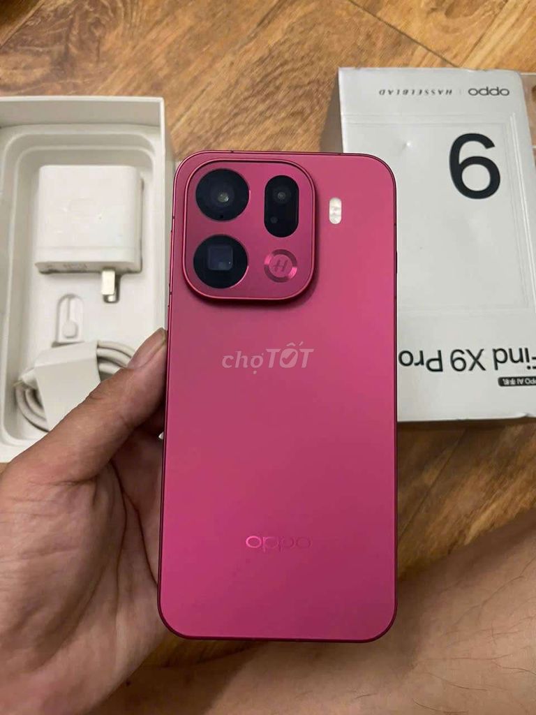 Oppo Find X9 Pro 256GB Đỏ 99%. Mua bán Điện thoại tại Quận Long Biên Hà Nội được đăng bởi dung hình 1