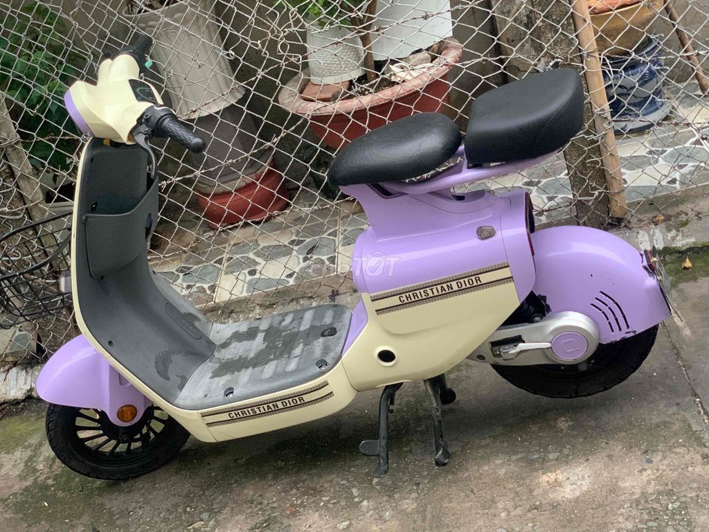 Xe điện Yadea 2020 màu Tím, Kem