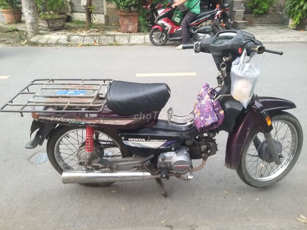 Honda Dream Astrea 1997. Mua bán Xe máy tại Quận 12 Tp Hồ Chí Minh được đăng bởi Lâm Sơn hình 8