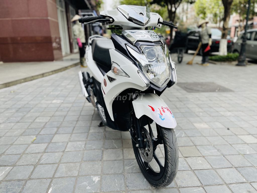 YAMAHA NOUVO FI 125 TRẮNG XE CHẤT ĐẸP. Mua bán Xe máy tại Quận Cầu Giấy Hà Nội được đăng bởi TRÍ KIÊN hình 4