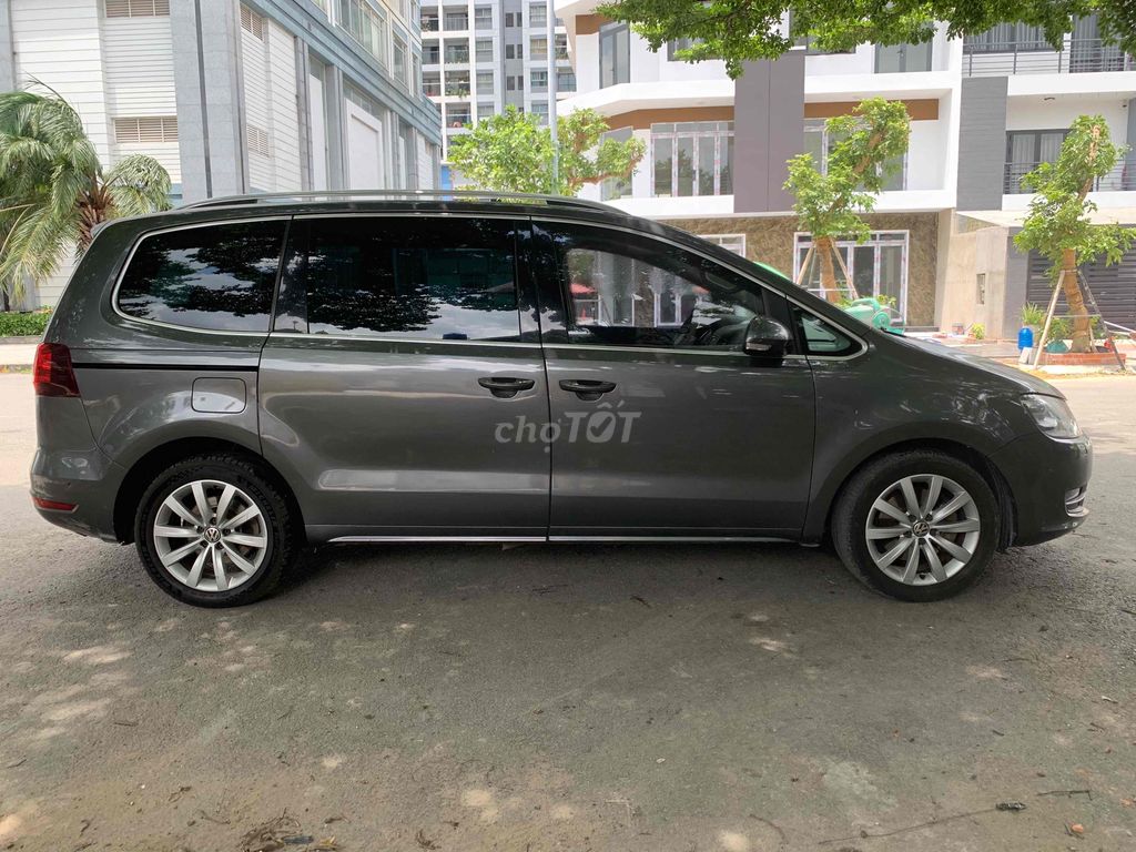 Volkswagen Sharan 2016 - 78000 km. Mua bán Ô tô tại Thành phố Thủ Đức Tp Hồ Chí Minh được đăng bởi Sinh hình 4