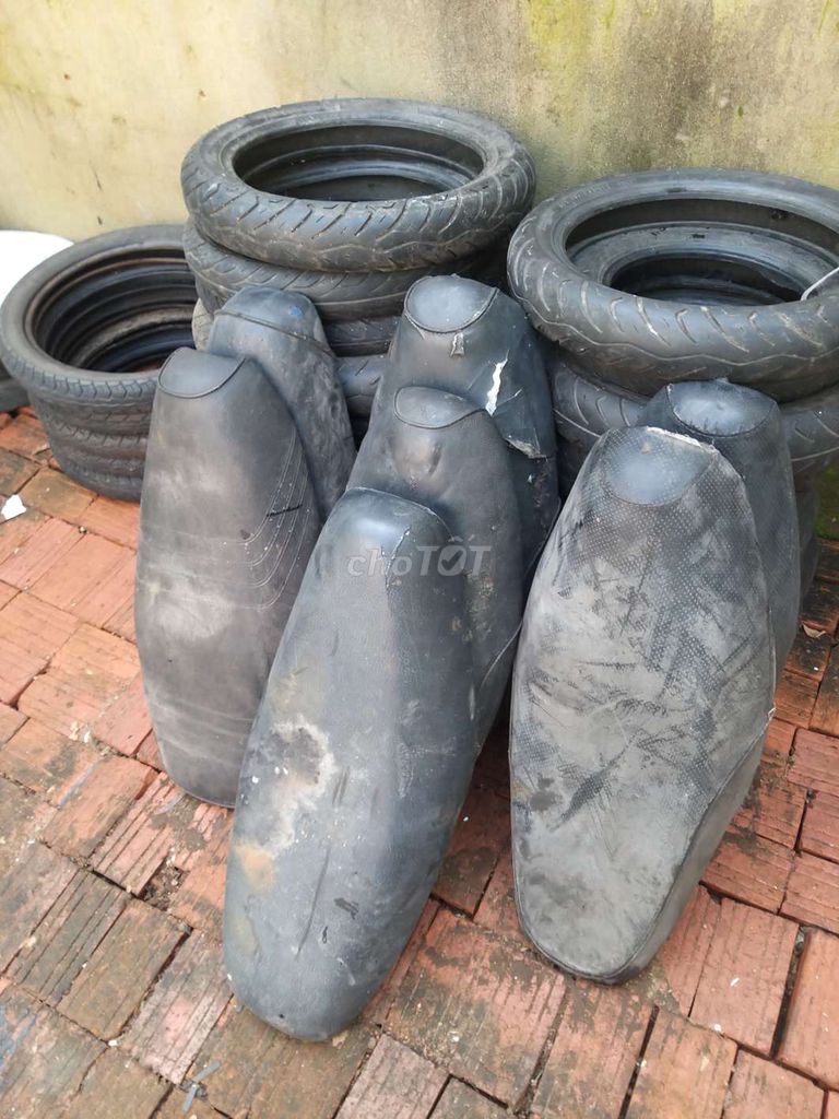 Yên xe Draem va wave  anh em nào có nhu cầu alo. Mua bán Phụ tùng xe tại Quận Hải Châu Đà Nẵng được đăng bởi VU THAO hình 2