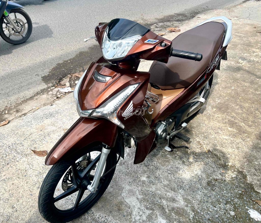 futre đèn led 11-2018 chất xe quá đẹp !. Mua bán Xe máy tại Thành phố Biên Hòa Đồng Nai được đăng bởi cửa hàng xe máy Anh Tuấn hình 4