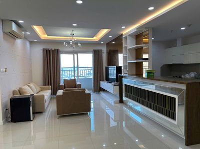 3PN căn góc 147 m2 View đông __12.5 tỷ __ Sunrise City central