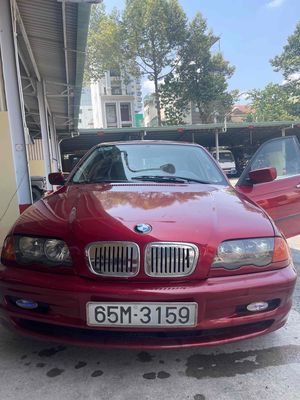 BMW 323i đoi 2000, 5 chỗ, số sàn, màu đỏ, giá 120t