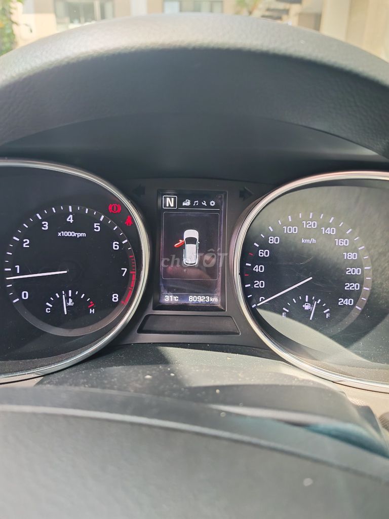 Hyundai Santa Fe 2017 2.4 AT 4 WD - 81000 km. Mua bán Ô tô tại Quận Đống Đa Hà Nội được đăng bởi Định hình 4