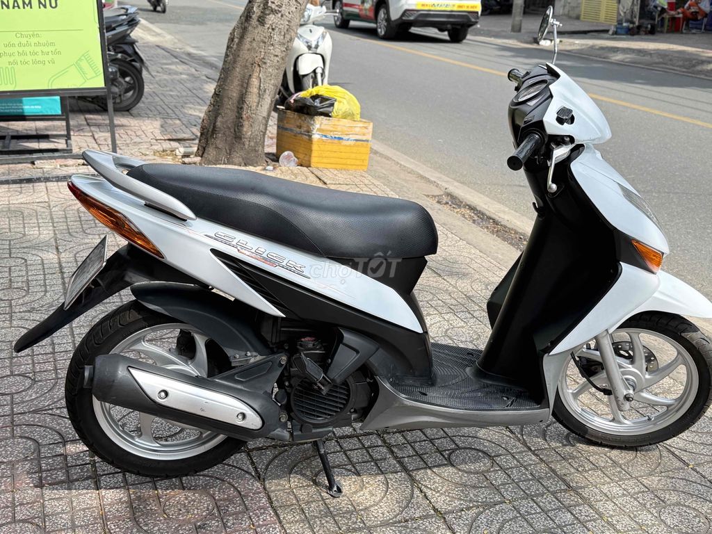 Honda Click 110 2011 Trắng bstp. Mua bán Xe máy tại Quận 8 Tp Hồ Chí Minh được đăng bởi Gia Minh hình 4
