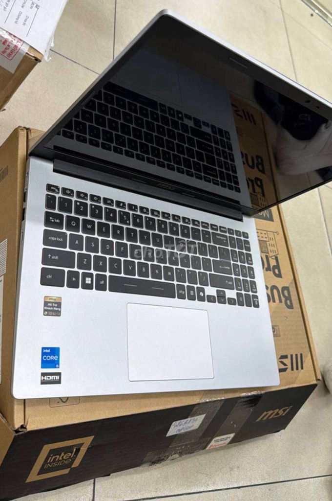Laptop MSI i5-13th 16GB/512GB Bạc Mới. Mua bán Laptop tại Quận Hà Đông Hà Nội được đăng bởi Duc Anh hình 1