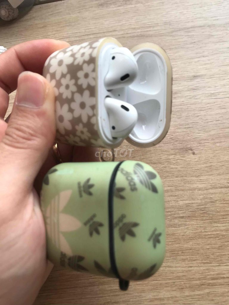 Apple AirPods 2 Trắng. Mua bán Tivi, Âm thanh tại Huyện Đông Anh Hà Nội được đăng bởi Quang hình 1