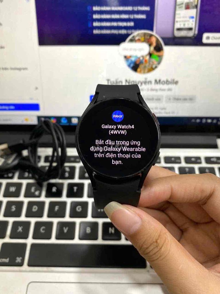 Đồng hồ Galaxy Watch 4 Đen 40mm. Mua bán Thiết bị đeo thông minh tại Quận 3 Tp Hồ Chí Minh được đăng bởi Tuấn Nguyễn hình 1