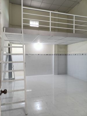 PHÒNG TRỌ CÓ GÁC LỬNG, GẦN CẦU VƯỢT NGÃ BA HUẾ ĐÀ NẴNG. Cho thuê phòng trọ tại Quận Cẩm Lệ Đà Nẵng được đăng bởi Ngô Thị Thanh Tâm