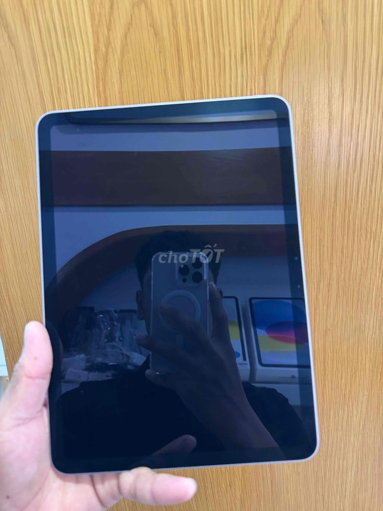 Apple iPad Air M4 Wifi 256GB Tím Việt Nam 98%. Mua bán Máy tính bảng tại Quận Ninh Kiều Cần Thơ được đăng bởi Minh Phát hình 1