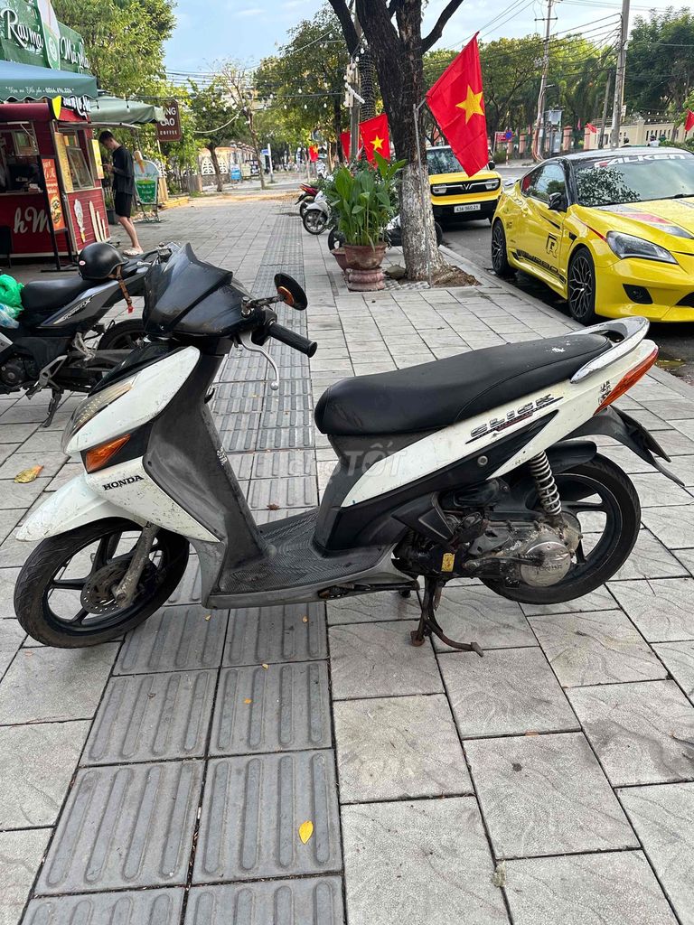 Honda Click в оригинале