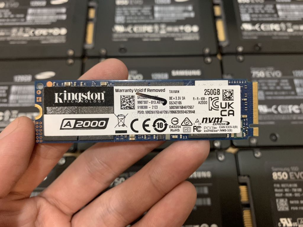 NVMe Kingston 250GB