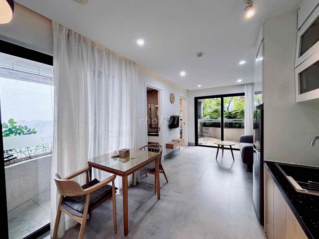 1-bedroom apartment with a big green balcony near My Khe — photo 7