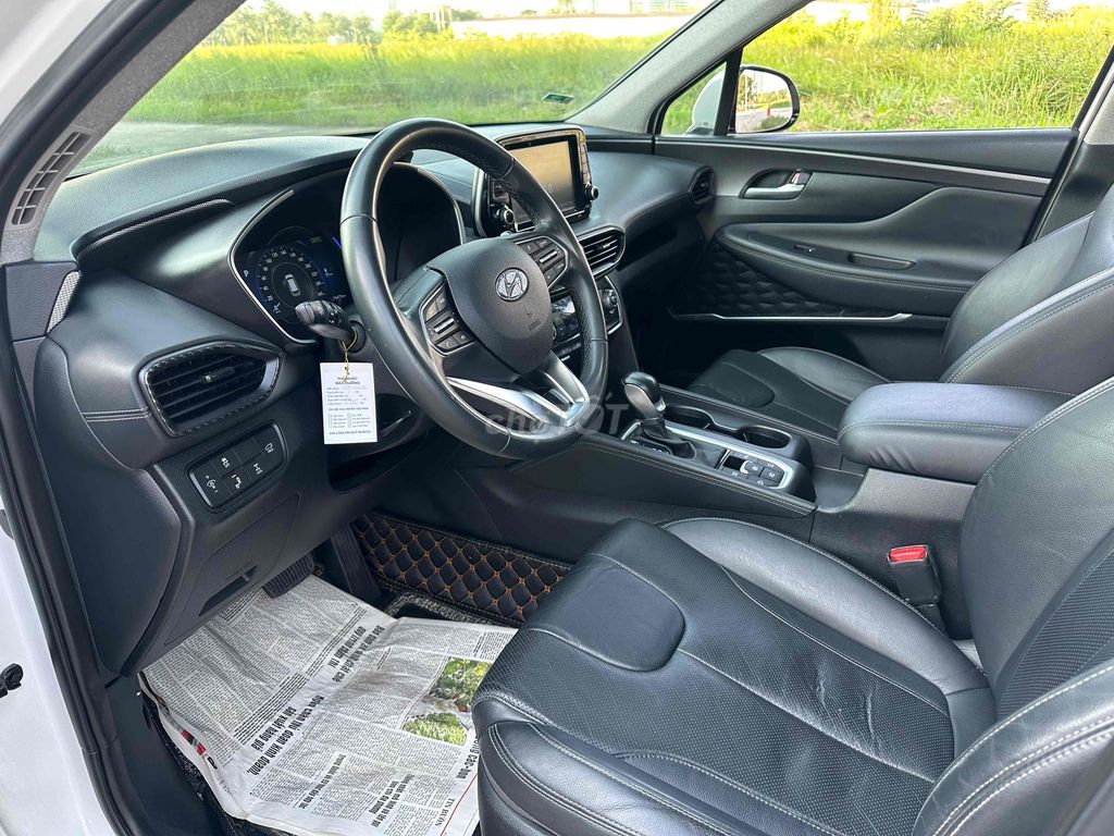 Hyundai SantaFe 2019 2.4 Xăng Đặc Biệt 70000 km. Mua bán Ô tô tại Quận Cầu Giấy Hà Nội được đăng bởi Vũ Kiên hình 8