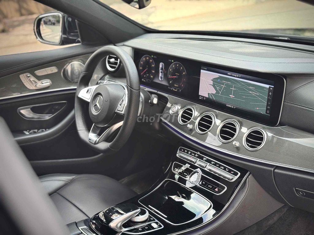Mercedes Benz E Class 2018 E300 AMG 1 chủ. Mua bán Ô tô tại Quận 8 Tp Hồ Chí Minh được đăng bởi Khoa nguyễn hình 7