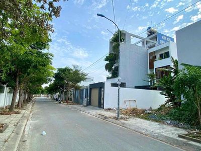 Plot of land 110 m² · Đường Nguyễn Duy Trinh