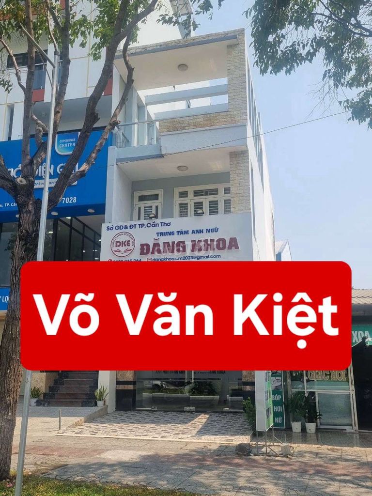 NHÀ MẶT TIỀN VÕ VĂN KIỆT