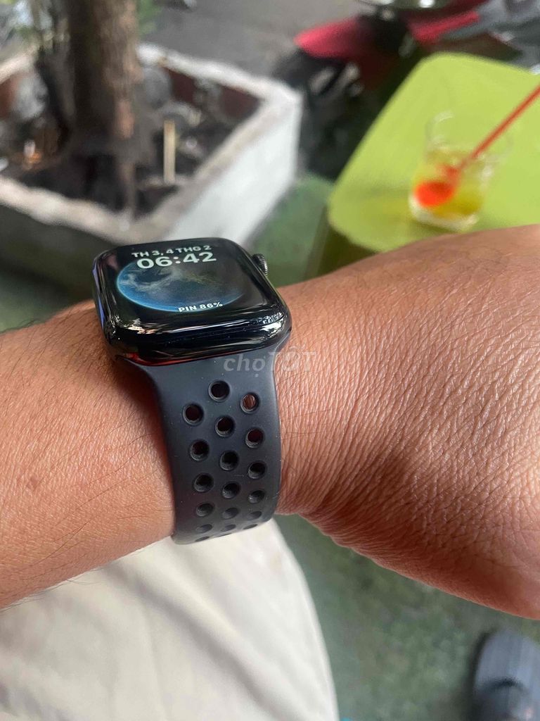 bán apple watch sr5 nhom lên thép 44 chính hang vn