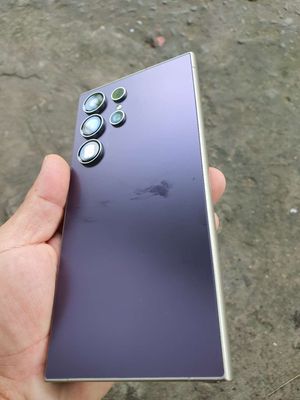 Samsung s22 ultra. Mua bán Điện thoại tại Thành phố Thuận An Bình Dương được đăng bởi Nguyễn Huy 