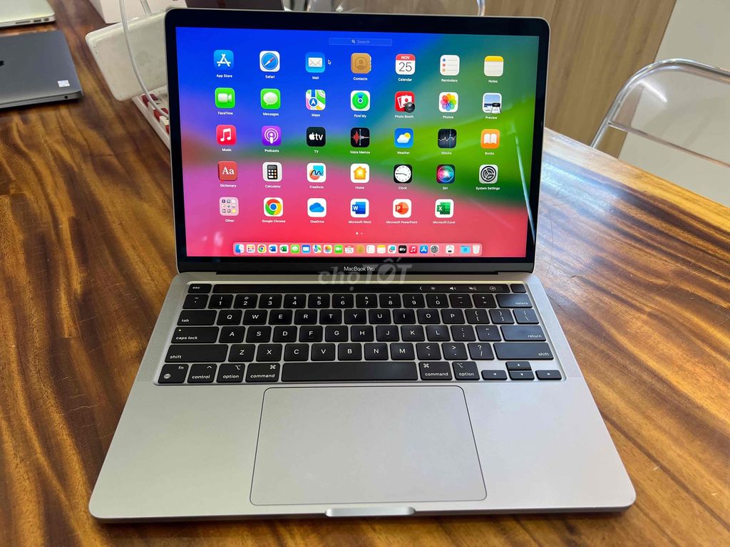 ✅MacBook Pro M1 Ram 16GB - SSD 512GB (QUÁ RẺ) !