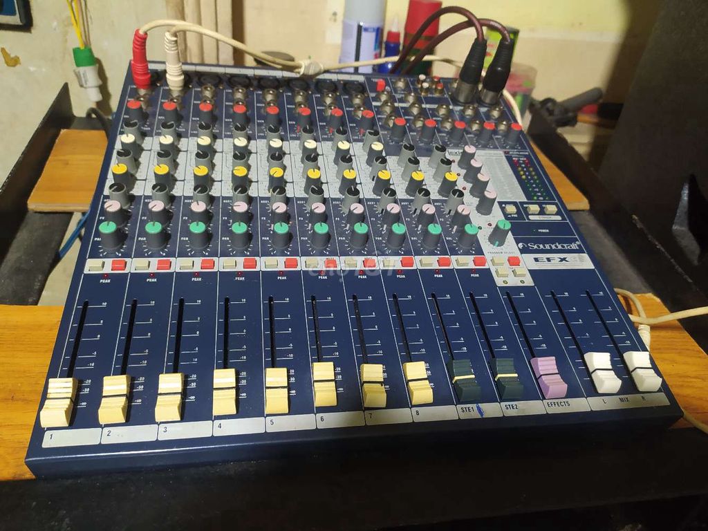 Mixer soundcraft EFX8 thương hiệu Canada