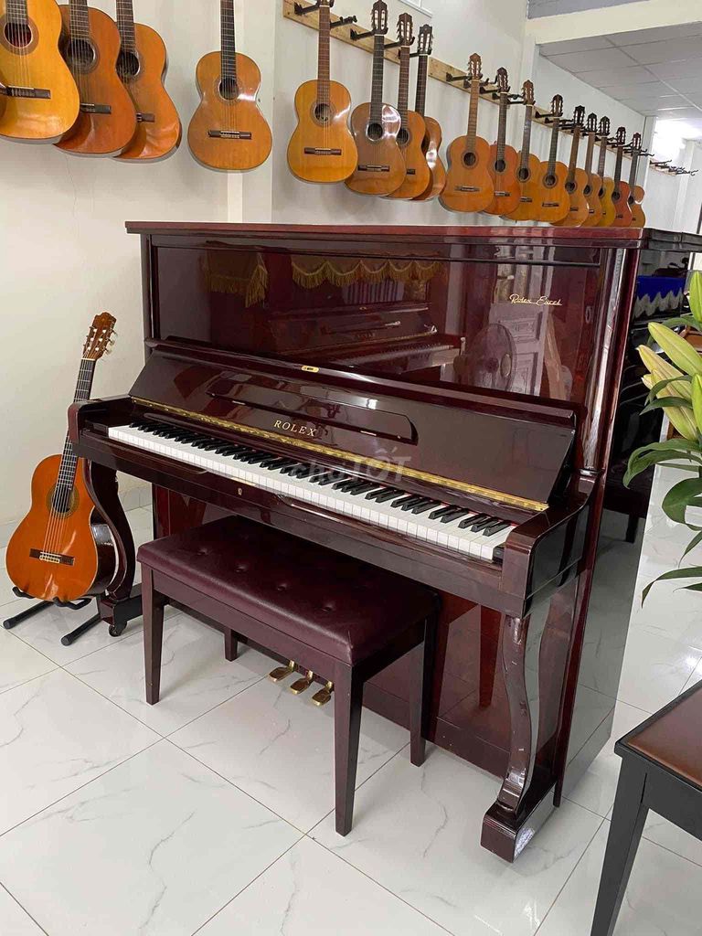 piano cơ uprigh Rolex Kr33 siêu lướt nhật bản nhé