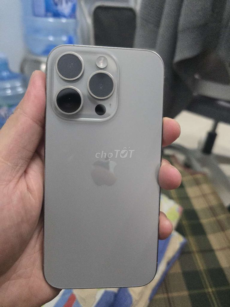 Apple iPhone 15 Pro 128GB Titan Mỹ. Mua bán Điện thoại tại Quận 11 Tp Hồ Chí Minh được đăng bởi Tuấn Anh Nguyễn Hồng hình 1