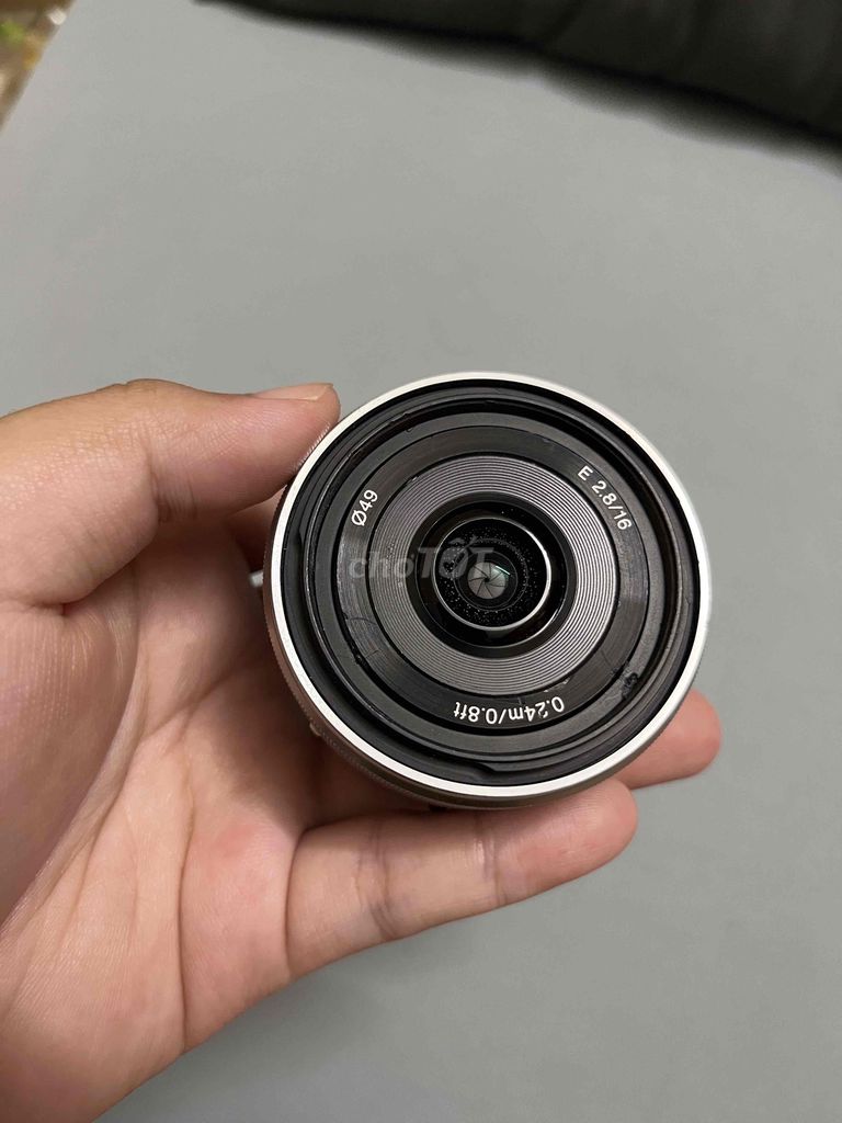 Ống kính Sony SEL 16mm f2.8 Bạc. Mua bán Máy ảnh, Máy quay tại Quận Hoàng Mai Hà Nội được đăng bởi Javis Tran hình 1