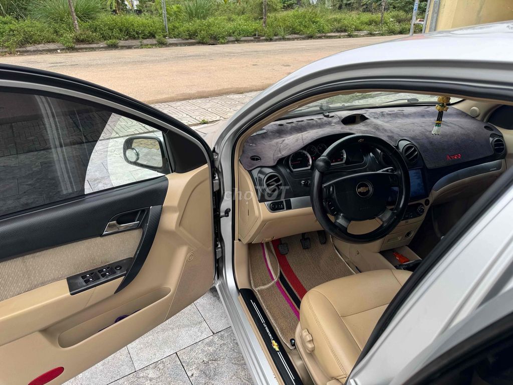 Chevrolet Aveo 2015 LT 1.5 - số sàn. Mua bán Ô tô tại Huyện Thạch Thành Thanh Hóa được đăng bởi Phạm Nam hình 10