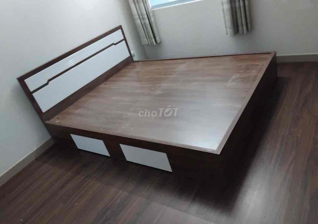 Giường ngủ Gỗ MDF 1m6x2m Nâu Trắng. Mua bán Giường, chăn ga gối nệm tại Quận 12 Tp Hồ Chí Minh được đăng bởi Hong Le hình 1