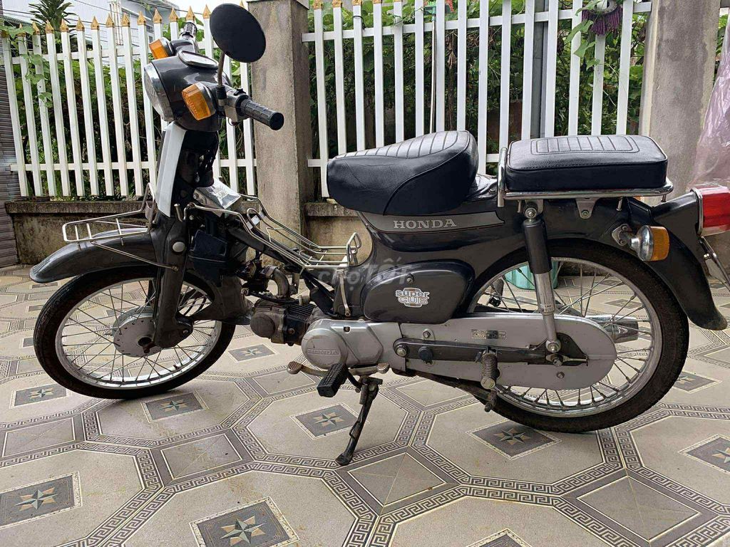 Bộ máy xe tốt tu sửa đi đc 1 năm h ko đi nên bán. Mua bán Xe máy tại Huyện Bảo Lâm Lâm Đồng được đăng bởi Tên chưa cung cấp hình 2