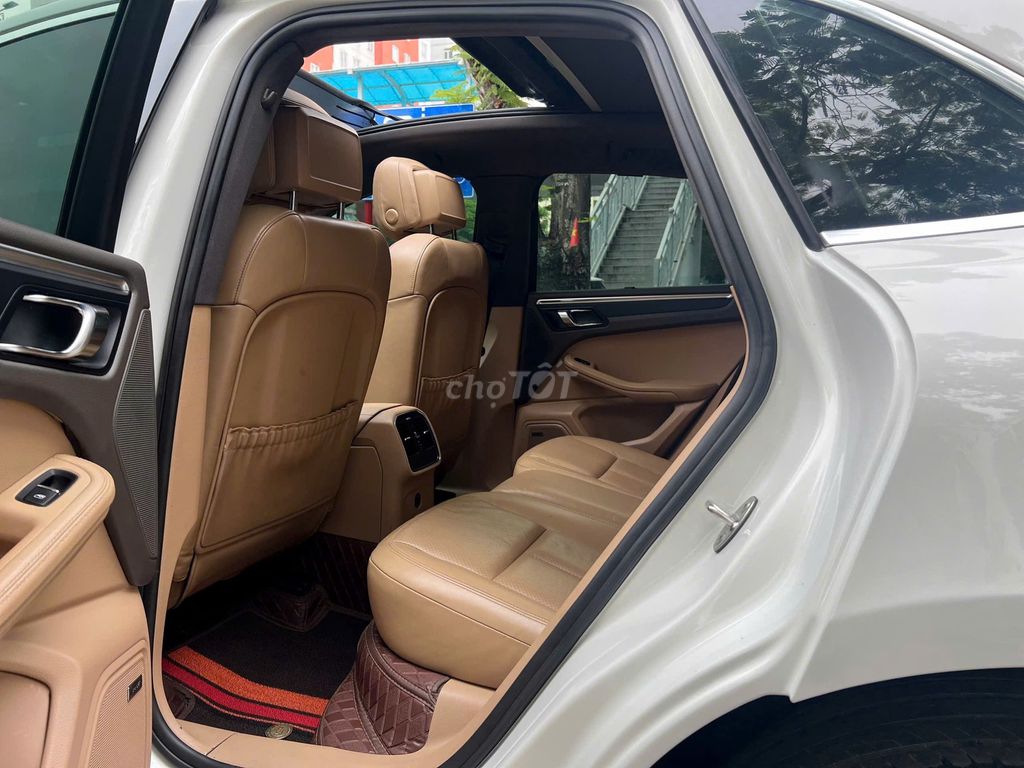 Porsche Macan 2016 model 2017, xe đẹp, xem là Ưng. Mua bán Ô tô tại Quận Long Biên Hà Nội được đăng bởi Long Biên Cars hình 15