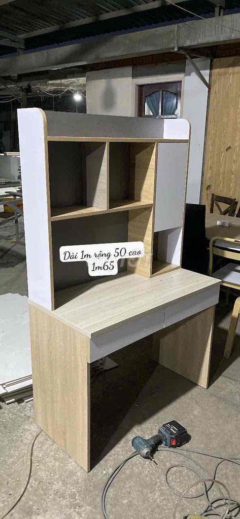 Bàn học trẻ gỗ mdf. Mua bán Bàn ghế tại Quận 12 Tp Hồ Chí Minh được đăng bởi Tường Vy hình 1
