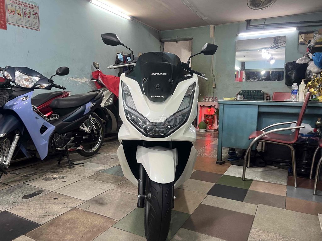 mới về (PCX)trắng tuyết mới tin zin hết nhe ac ơi. Mua bán Xe máy tại Quận Phú Nhuận Tp Hồ Chí Minh được đăng bởi CuBi Thanh Sơn hình 2