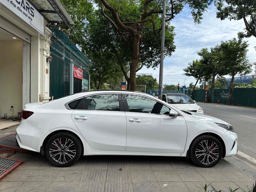 Kia K3 2024 Premium 2.0 AT - 23000 km. Mua bán Ô tô tại Quận Long Biên Hà Nội được đăng bởi Bùi Đình Thông hình 4